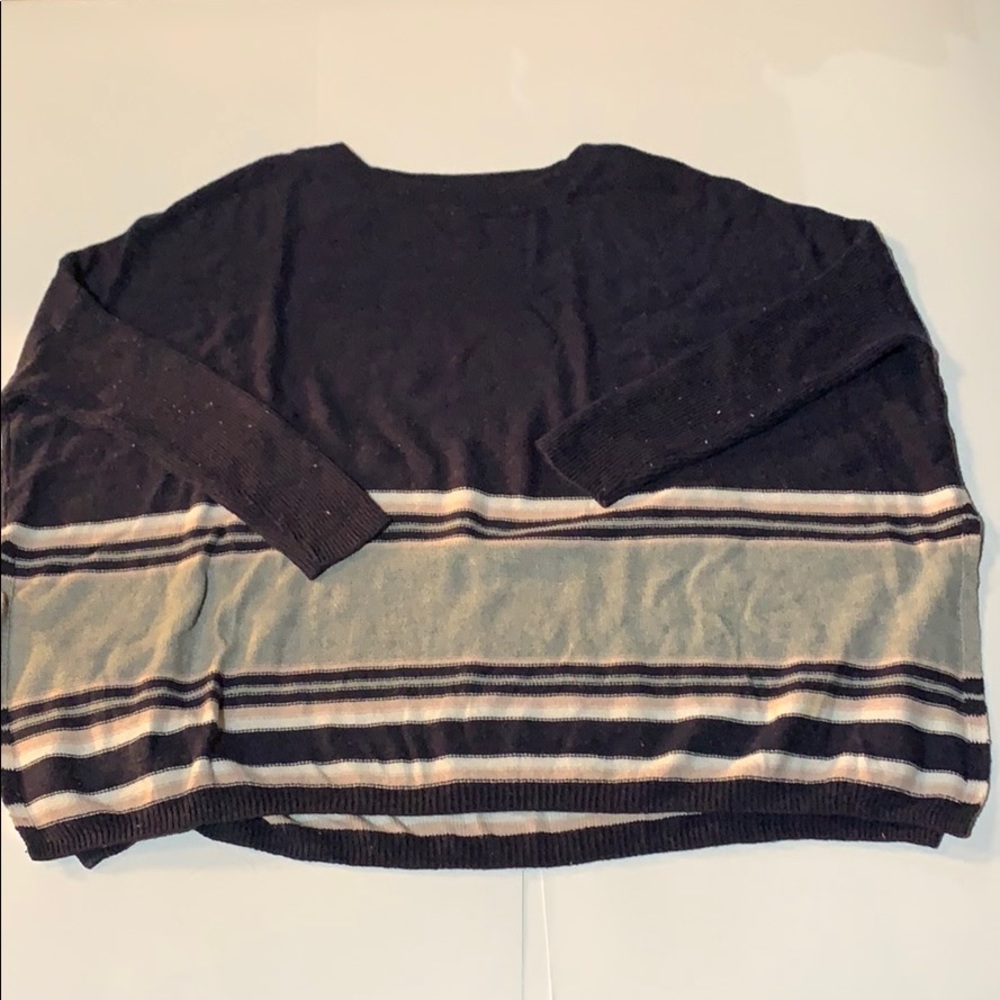 Striped sweater with slits